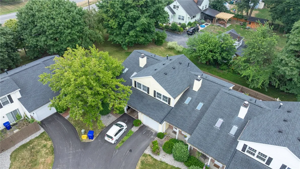 64 Old Stone Lane, Greece, New York 14615, Greece, New York 14615, 2 Bedrooms Bedrooms, 5 Rooms Rooms,1 BathroomBathrooms,Residential,For Sale,64 Old Stone Lane, Greece, New York 14615,R1620466