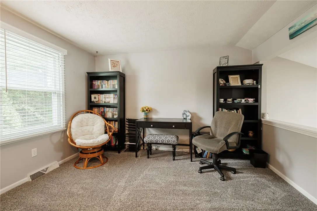 64 Old Stone Lane, Greece, New York 14615, Greece, New York 14615, 2 Bedrooms Bedrooms, 5 Rooms Rooms,1 BathroomBathrooms,Residential,For Sale,64 Old Stone Lane, Greece, New York 14615,R1620466