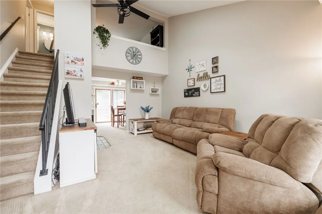 64 Old Stone Lane, Greece, New York 14615, Greece, New York 14615, 2 Bedrooms Bedrooms, 5 Rooms Rooms,1 BathroomBathrooms,Residential,For Sale,64 Old Stone Lane, Greece, New York 14615,R1620466