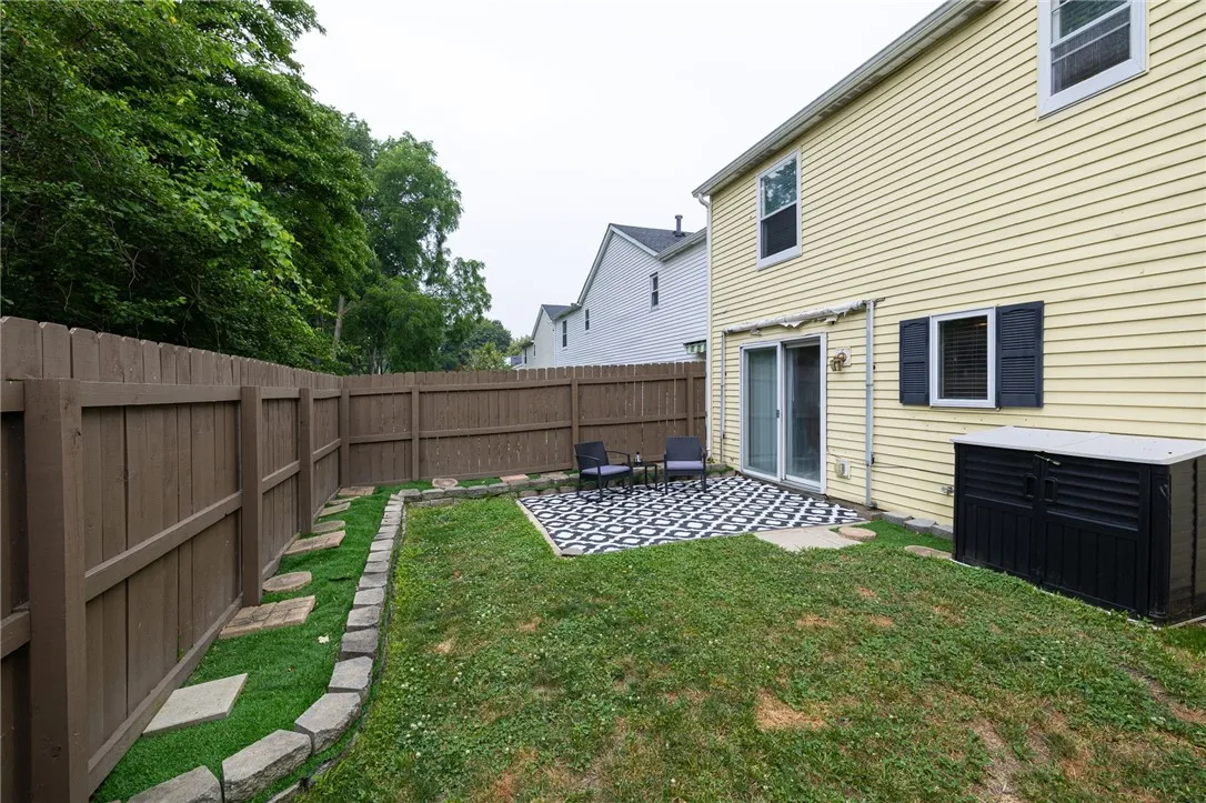 64 Old Stone Lane, Greece, New York 14615, Greece, New York 14615, 2 Bedrooms Bedrooms, 5 Rooms Rooms,1 BathroomBathrooms,Residential,For Sale,64 Old Stone Lane, Greece, New York 14615,R1620466
