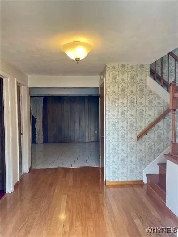 4 Debby Lane, Gates, New York 14606, Gates, New York 14606, 4 Bedrooms Bedrooms, 7 Rooms Rooms,1 BathroomBathrooms,Residential,For Sale,4 Debby Lane, Gates, New York 14606,B1622590