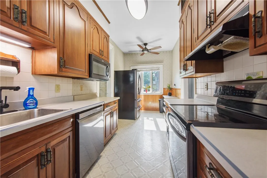 322 West State Street, Albion, New York 14411, Albion, New York 14411, 5 Bedrooms Bedrooms, 10 Rooms Rooms,2 BathroomsBathrooms,Residential,For Sale,322 West State Street, Albion, New York 14411,R1622677