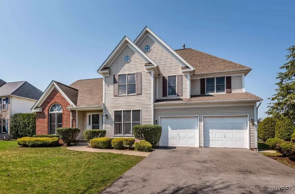 70 Hobnail, Amherst, New York 14051, Amherst, New York 14051, 3 Bedrooms Bedrooms, 5 Rooms Rooms,2 BathroomsBathrooms,Residential Lease,For Rent,70 Hobnail, Amherst, New York 14051,B1622732