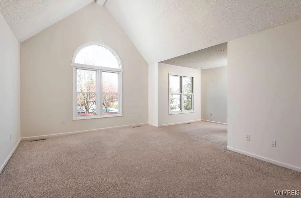 70 Hobnail, Amherst, New York 14051, Amherst, New York 14051, 3 Bedrooms Bedrooms, 5 Rooms Rooms,2 BathroomsBathrooms,Residential Lease,For Rent,70 Hobnail, Amherst, New York 14051,B1622732