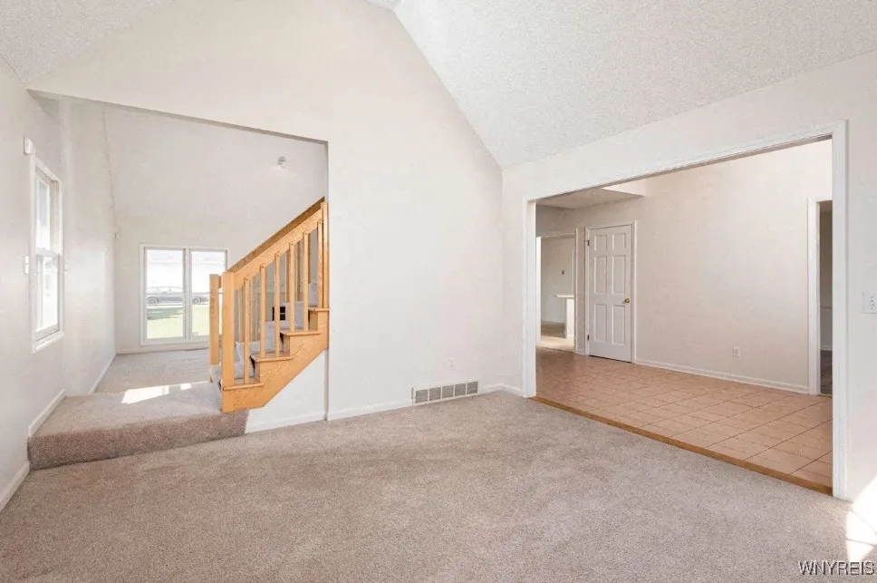 70 Hobnail, Amherst, New York 14051, Amherst, New York 14051, 3 Bedrooms Bedrooms, 5 Rooms Rooms,2 BathroomsBathrooms,Residential Lease,For Rent,70 Hobnail, Amherst, New York 14051,B1622732