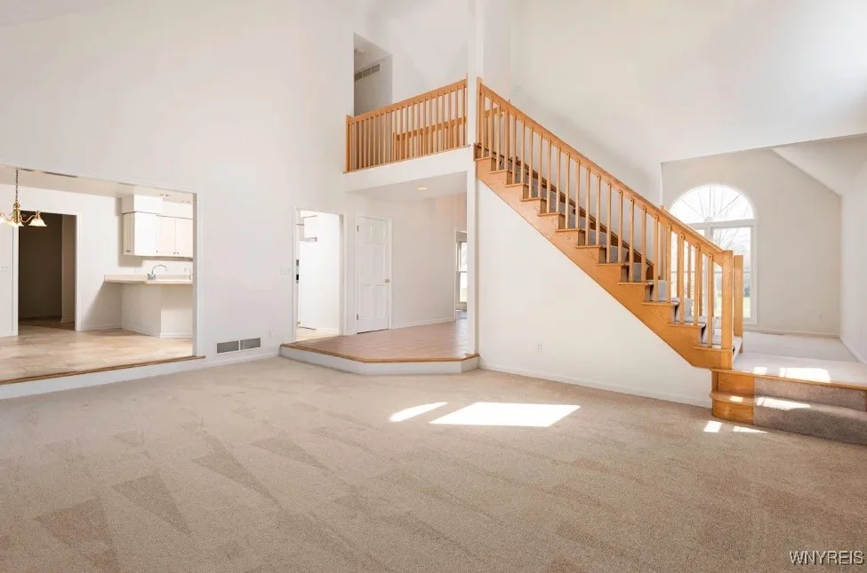 70 Hobnail, Amherst, New York 14051, Amherst, New York 14051, 3 Bedrooms Bedrooms, 5 Rooms Rooms,2 BathroomsBathrooms,Residential Lease,For Rent,70 Hobnail, Amherst, New York 14051,B1622732
