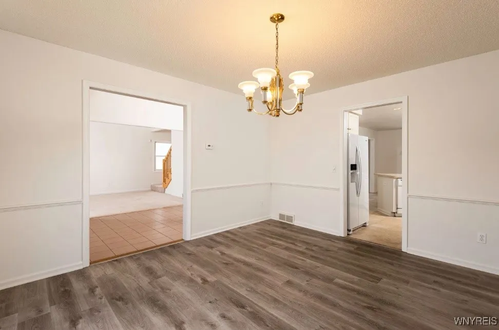 70 Hobnail, Amherst, New York 14051, Amherst, New York 14051, 3 Bedrooms Bedrooms, 5 Rooms Rooms,2 BathroomsBathrooms,Residential Lease,For Rent,70 Hobnail, Amherst, New York 14051,B1622732