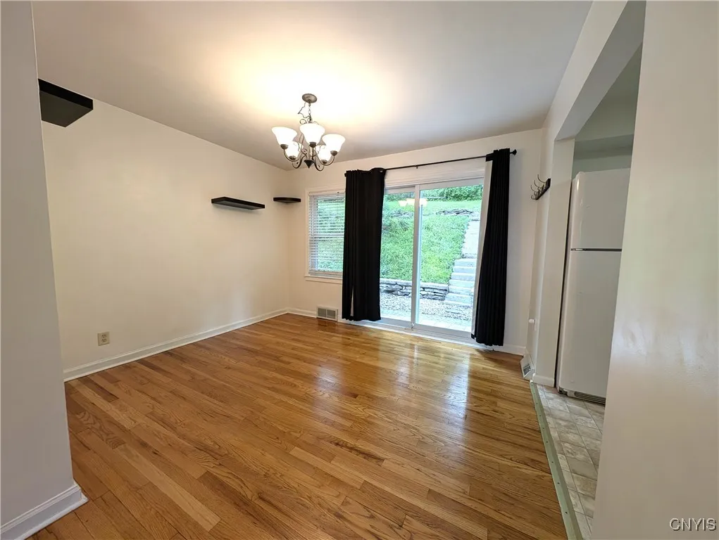 206 Haffenden Road, Syracuse, New York 13210, Syracuse, New York 13210, 4 Bedrooms Bedrooms, 7 Rooms Rooms,1 BathroomBathrooms,Residential,For Sale,206 Haffenden Road, Syracuse, New York 13210,S1621893