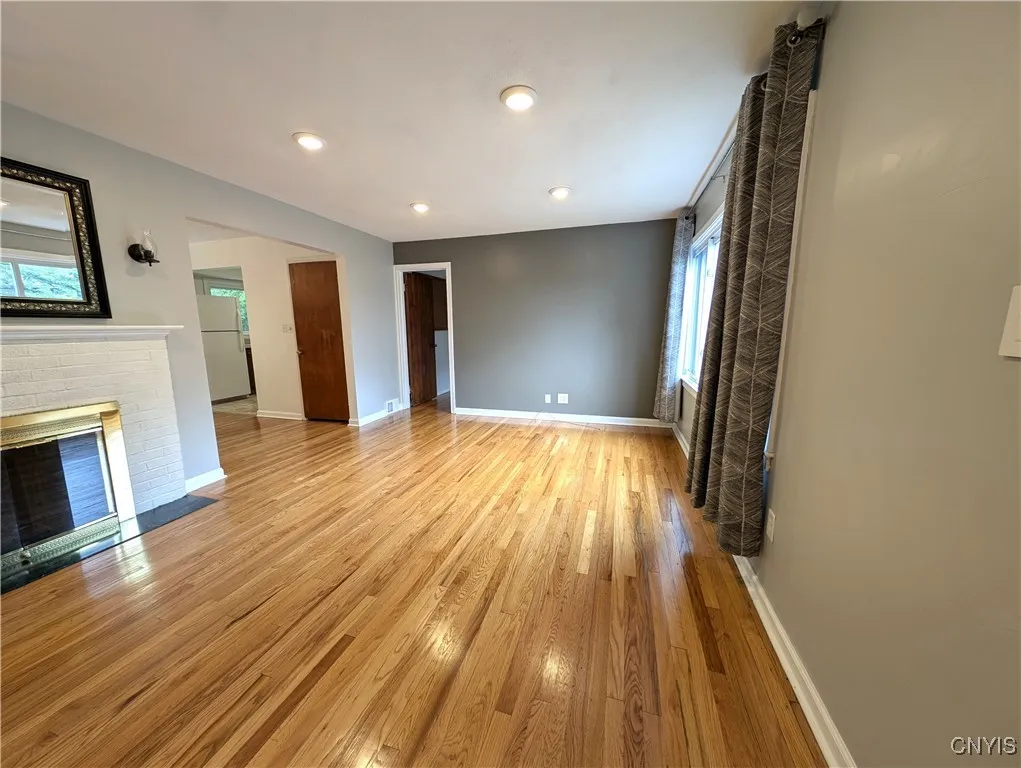 206 Haffenden Road, Syracuse, New York 13210, Syracuse, New York 13210, 4 Bedrooms Bedrooms, 7 Rooms Rooms,1 BathroomBathrooms,Residential,For Sale,206 Haffenden Road, Syracuse, New York 13210,S1621893