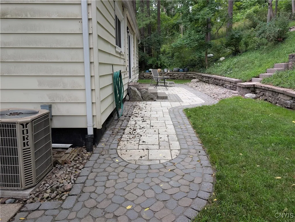 206 Haffenden Road, Syracuse, New York 13210, Syracuse, New York 13210, 4 Bedrooms Bedrooms, 7 Rooms Rooms,1 BathroomBathrooms,Residential,For Sale,206 Haffenden Road, Syracuse, New York 13210,S1621893