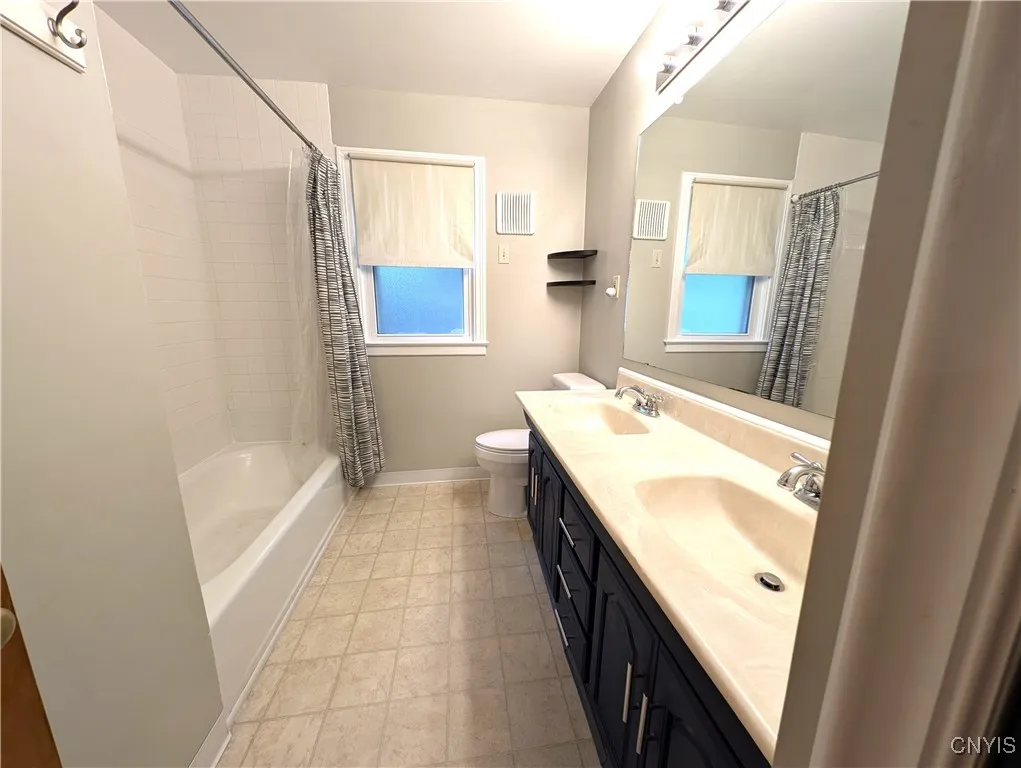 206 Haffenden Road, Syracuse, New York 13210, Syracuse, New York 13210, 4 Bedrooms Bedrooms, 7 Rooms Rooms,1 BathroomBathrooms,Residential,For Sale,206 Haffenden Road, Syracuse, New York 13210,S1621893