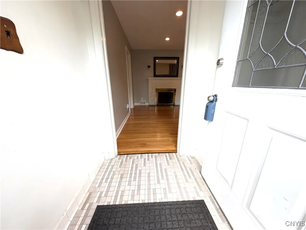 206 Haffenden Road, Syracuse, New York 13210, Syracuse, New York 13210, 4 Bedrooms Bedrooms, 7 Rooms Rooms,1 BathroomBathrooms,Residential,For Sale,206 Haffenden Road, Syracuse, New York 13210,S1621893