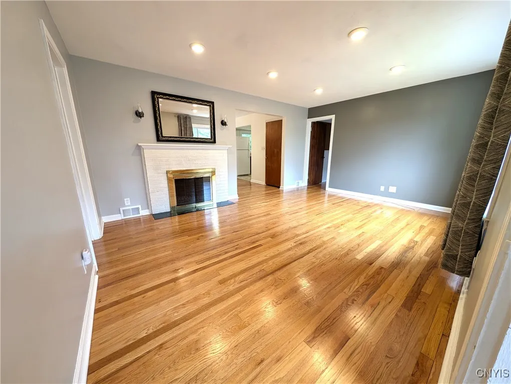 206 Haffenden Road, Syracuse, New York 13210, Syracuse, New York 13210, 4 Bedrooms Bedrooms, 7 Rooms Rooms,1 BathroomBathrooms,Residential,For Sale,206 Haffenden Road, Syracuse, New York 13210,S1621893