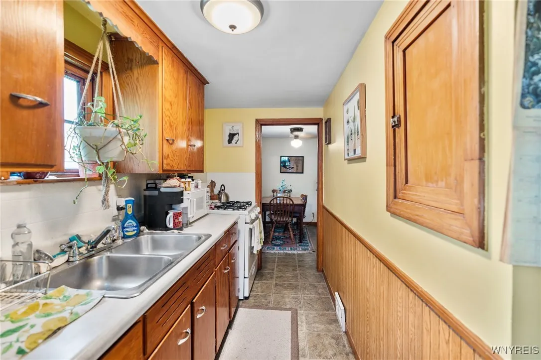 235 Wagner Avenue, Cheektowaga, New York 14212, Cheektowaga, New York 14212, 4 Bedrooms Bedrooms, ,2 BathroomsBathrooms,Residential,For Sale,235 Wagner Avenue, Cheektowaga, New York 14212,B1622744