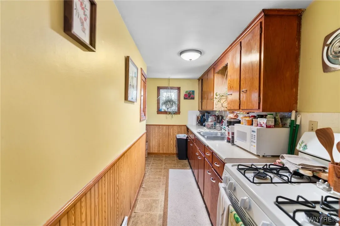 235 Wagner Avenue, Cheektowaga, New York 14212, Cheektowaga, New York 14212, 4 Bedrooms Bedrooms, ,2 BathroomsBathrooms,Residential,For Sale,235 Wagner Avenue, Cheektowaga, New York 14212,B1622744