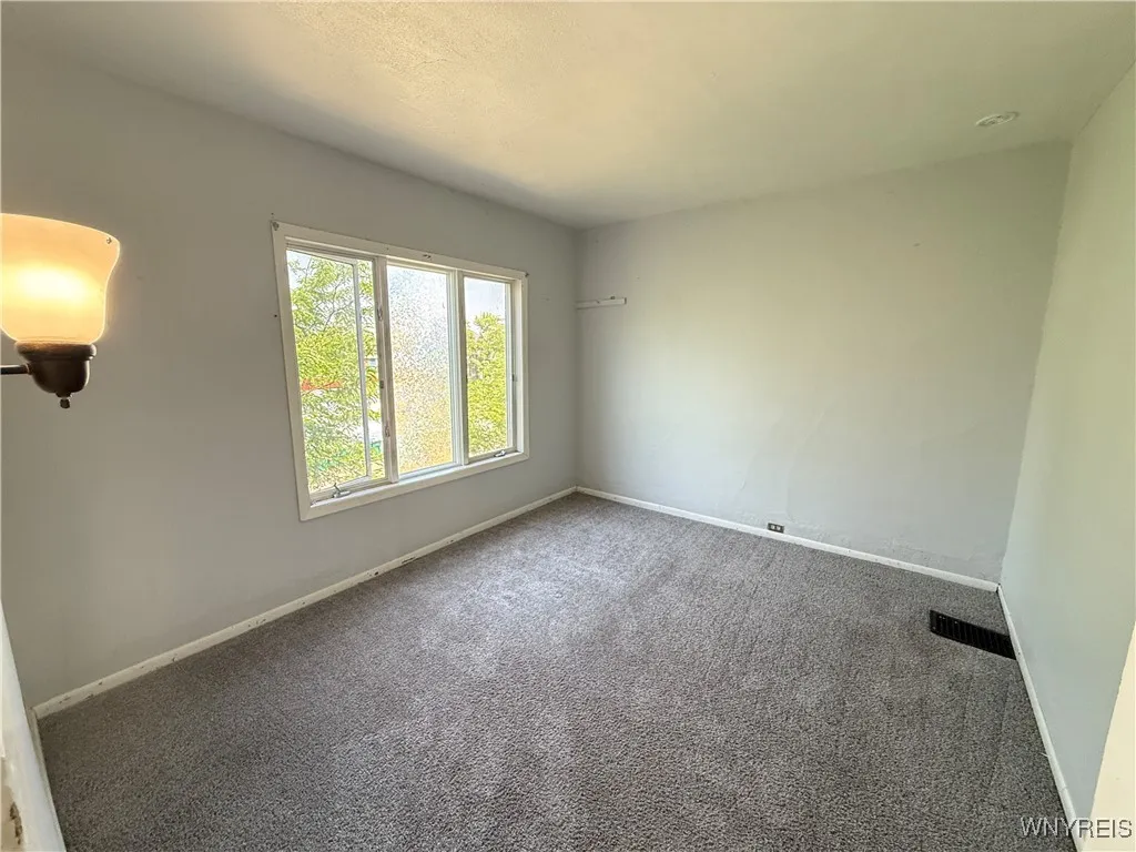 49 Massachusetts Avenue, Buffalo, New York 14213, Buffalo, New York 14213, 3 Bedrooms Bedrooms, 9 Rooms Rooms,1 BathroomBathrooms,Residential,For Sale,49 Massachusetts Avenue, Buffalo, New York 14213,B1601239