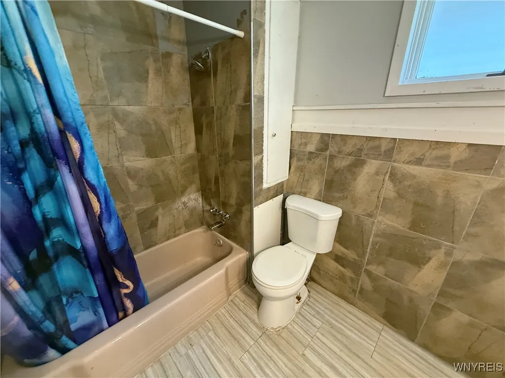 49 Massachusetts Avenue, Buffalo, New York 14213, Buffalo, New York 14213, 3 Bedrooms Bedrooms, 9 Rooms Rooms,1 BathroomBathrooms,Residential,For Sale,49 Massachusetts Avenue, Buffalo, New York 14213,B1601239