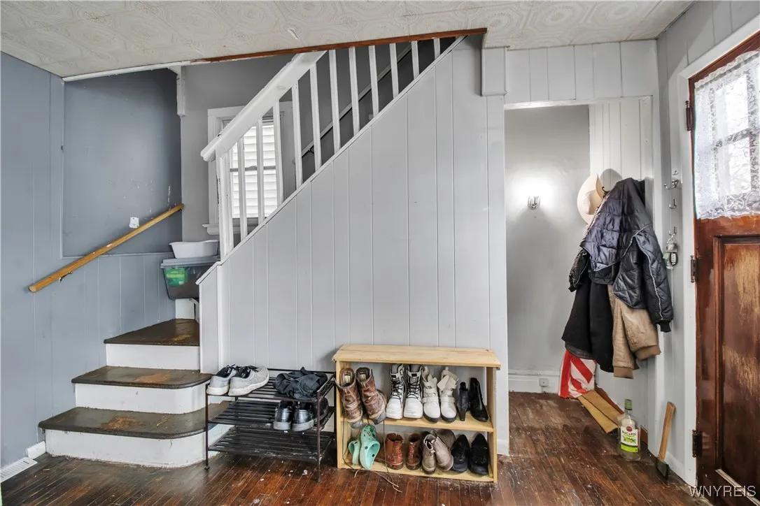 49 Massachusetts Avenue, Buffalo, New York 14213, Buffalo, New York 14213, 3 Bedrooms Bedrooms, 9 Rooms Rooms,1 BathroomBathrooms,Residential,For Sale,49 Massachusetts Avenue, Buffalo, New York 14213,B1601239