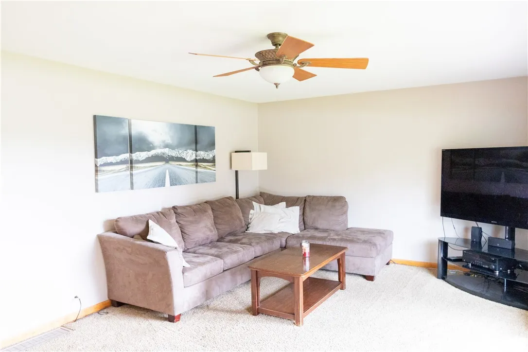 20 Buffalo Road, Bergen, New York 14416, Bergen, New York 14416, 3 Bedrooms Bedrooms, 6 Rooms Rooms,2 BathroomsBathrooms,Residential,Closed,20 Buffalo Road, Bergen, New York 14416,R1617183