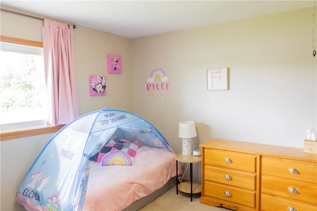 20 Buffalo Road, Bergen, New York 14416, Bergen, New York 14416, 3 Bedrooms Bedrooms, 6 Rooms Rooms,2 BathroomsBathrooms,Residential,Closed,20 Buffalo Road, Bergen, New York 14416,R1617183