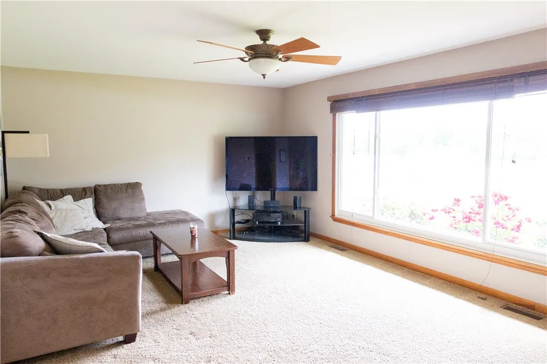 20 Buffalo Road, Bergen, New York 14416, Bergen, New York 14416, 3 Bedrooms Bedrooms, 6 Rooms Rooms,2 BathroomsBathrooms,Residential,Closed,20 Buffalo Road, Bergen, New York 14416,R1617183