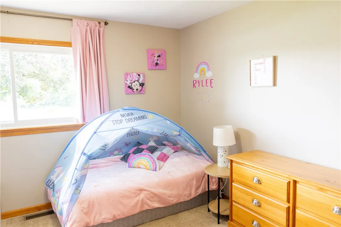 20 Buffalo Road, Bergen, New York 14416, Bergen, New York 14416, 3 Bedrooms Bedrooms, 6 Rooms Rooms,2 BathroomsBathrooms,Residential,Closed,20 Buffalo Road, Bergen, New York 14416,R1617183