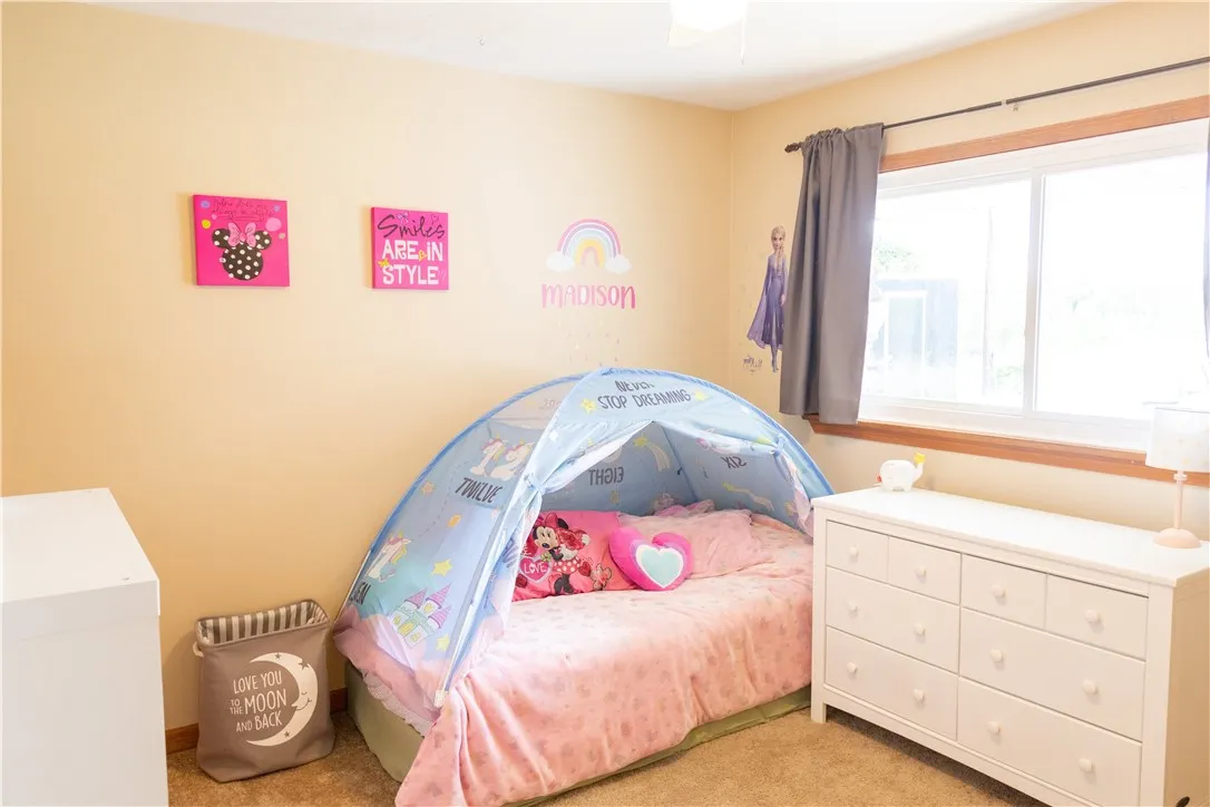 20 Buffalo Road, Bergen, New York 14416, Bergen, New York 14416, 3 Bedrooms Bedrooms, 6 Rooms Rooms,2 BathroomsBathrooms,Residential,Closed,20 Buffalo Road, Bergen, New York 14416,R1617183