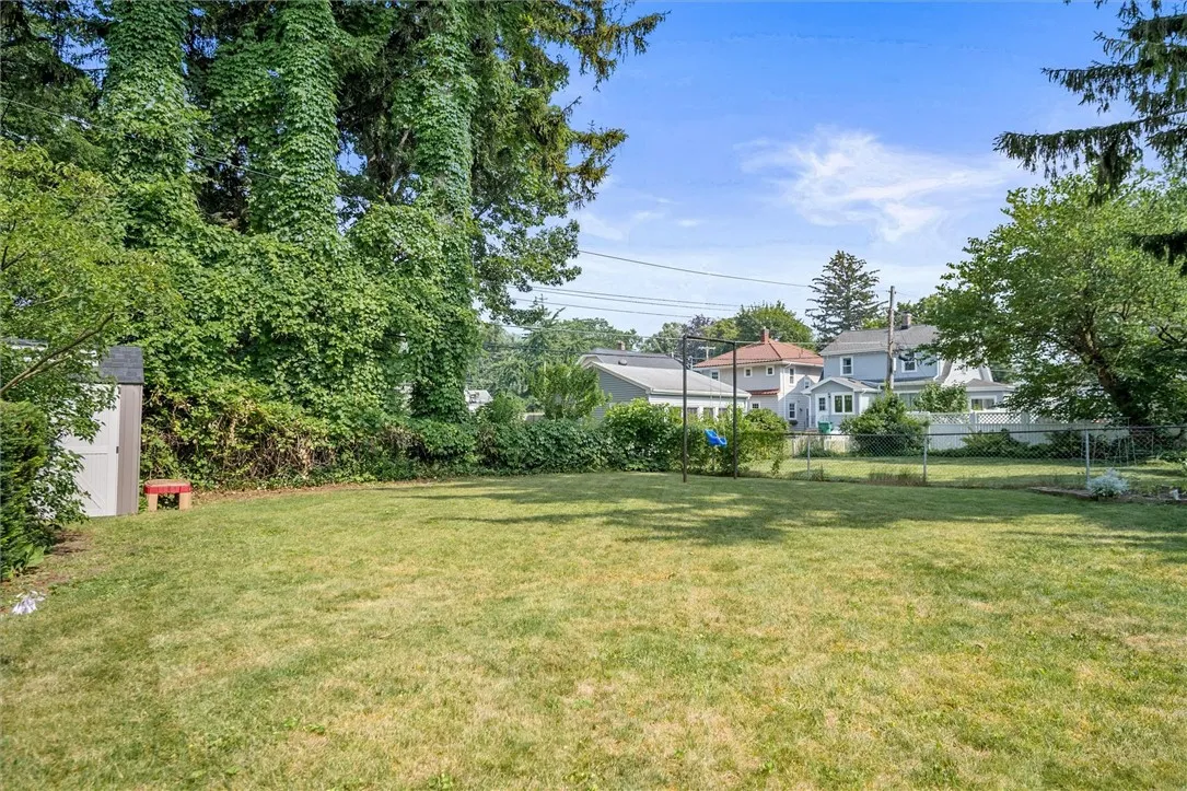 220 Walzer Road, Irondequoit, New York 14622, Irondequoit, New York 14622, 2 Bedrooms Bedrooms, 5 Rooms Rooms,2 BathroomsBathrooms,Residential,Closed,220 Walzer Road, Irondequoit, New York 14622,0,R1622740