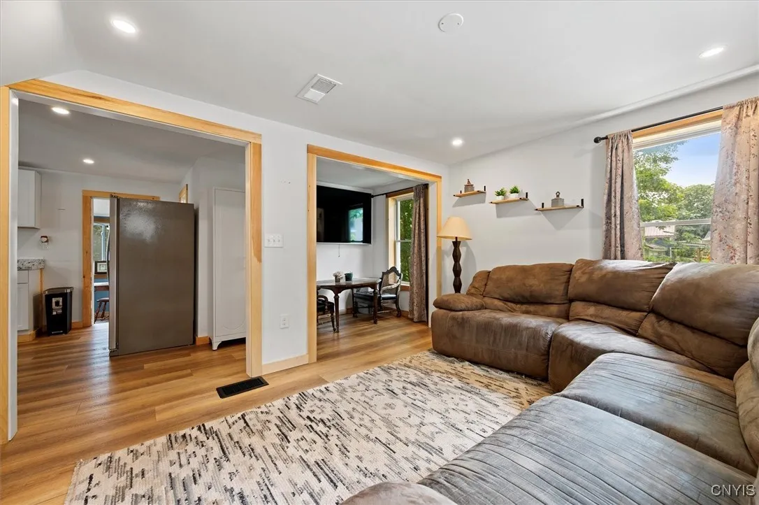 138 North Main Street, Augusta, New York 13425, Augusta, New York 13425, 2 Bedrooms Bedrooms, 7 Rooms Rooms,1 BathroomBathrooms,Residential,Closed,138 North Main Street, Augusta, New York 13425,0,S1622710