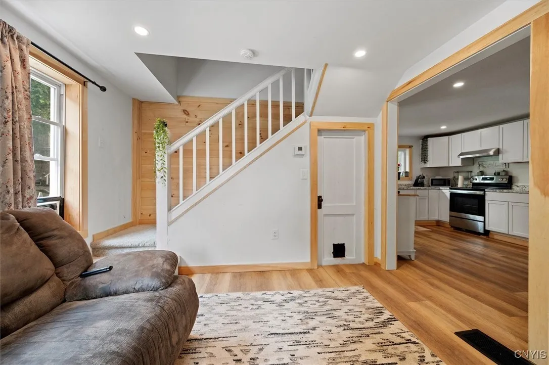 138 North Main Street, Augusta, New York 13425, Augusta, New York 13425, 2 Bedrooms Bedrooms, 7 Rooms Rooms,1 BathroomBathrooms,Residential,Closed,138 North Main Street, Augusta, New York 13425,0,S1622710