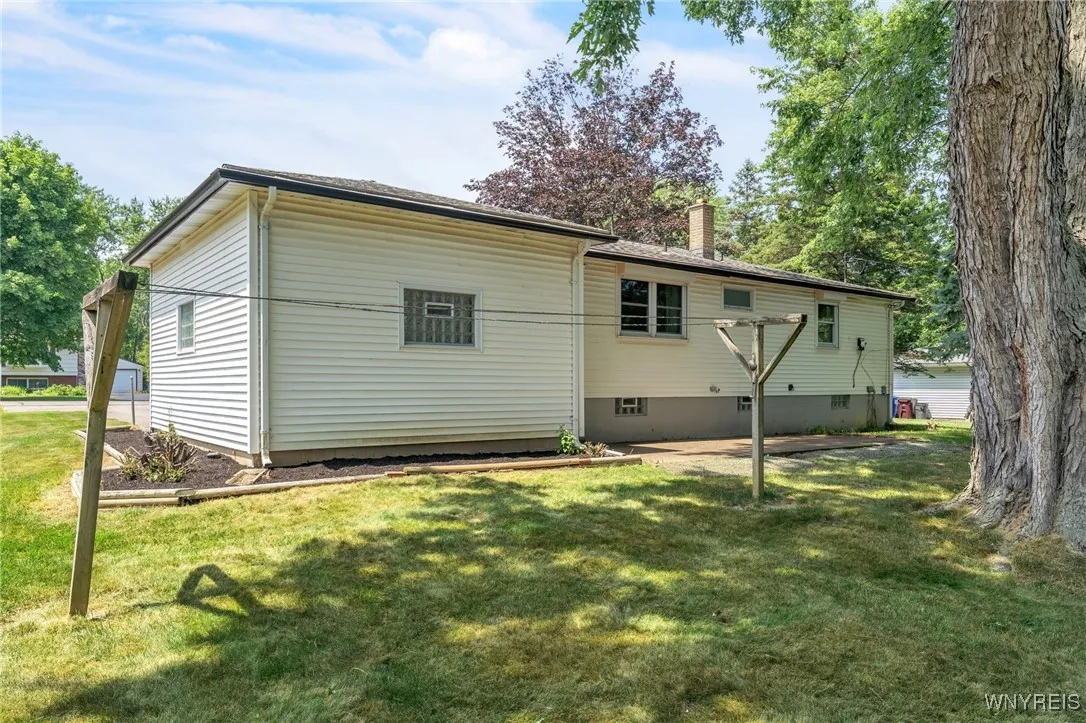 141 Minden Drive, Orchard Park, New York 14127, Orchard Park, New York 14127, 3 Bedrooms Bedrooms, 6 Rooms Rooms,1 BathroomBathrooms,Residential,For Sale,141 Minden Drive, Orchard Park, New York 14127,B1622168