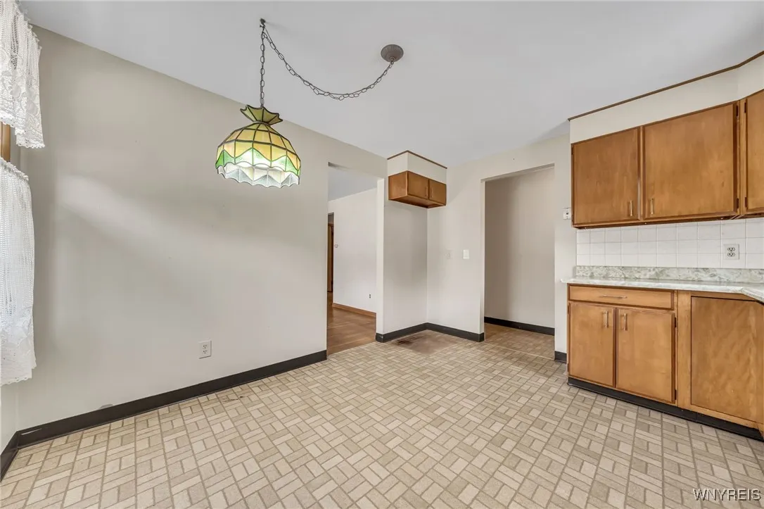 141 Minden Drive, Orchard Park, New York 14127, Orchard Park, New York 14127, 3 Bedrooms Bedrooms, 6 Rooms Rooms,1 BathroomBathrooms,Residential,For Sale,141 Minden Drive, Orchard Park, New York 14127,B1622168