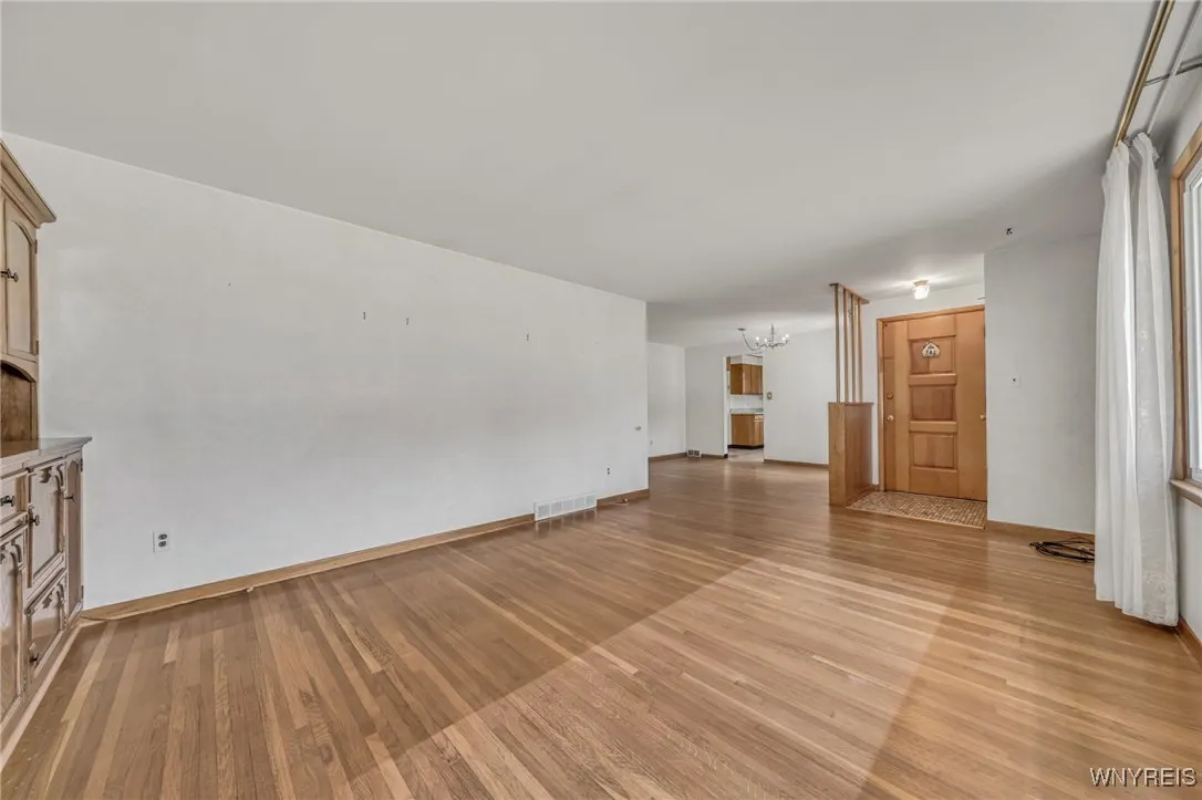 141 Minden Drive, Orchard Park, New York 14127, Orchard Park, New York 14127, 3 Bedrooms Bedrooms, 6 Rooms Rooms,1 BathroomBathrooms,Residential,For Sale,141 Minden Drive, Orchard Park, New York 14127,B1622168