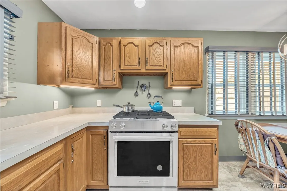 484 Main Street, Tonawanda, New York 14150, Tonawanda, New York 14150, 3 Bedrooms Bedrooms, 7 Rooms Rooms,1 BathroomBathrooms,Residential,For Sale,484 Main Street, Tonawanda, New York 14150,B1620786