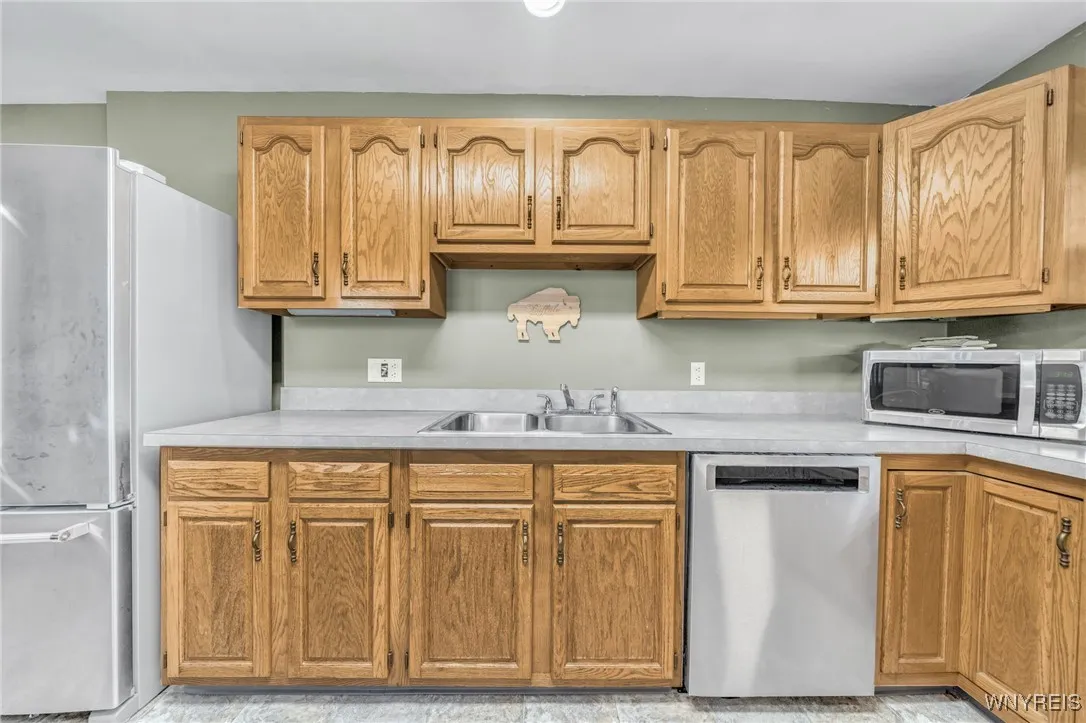484 Main Street, Tonawanda, New York 14150, Tonawanda, New York 14150, 3 Bedrooms Bedrooms, 7 Rooms Rooms,1 BathroomBathrooms,Residential,For Sale,484 Main Street, Tonawanda, New York 14150,B1620786