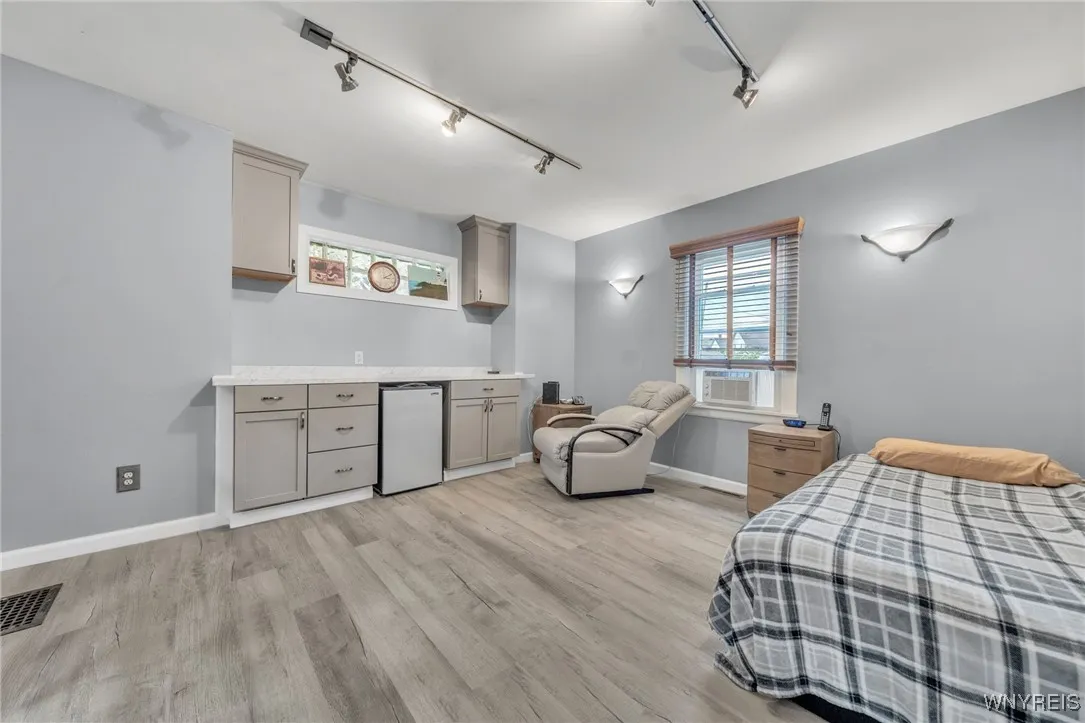 484 Main Street, Tonawanda, New York 14150, Tonawanda, New York 14150, 3 Bedrooms Bedrooms, 7 Rooms Rooms,1 BathroomBathrooms,Residential,For Sale,484 Main Street, Tonawanda, New York 14150,B1620786