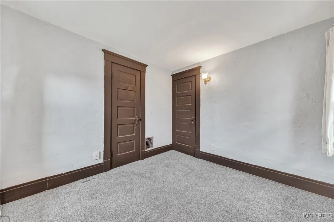 484 Main Street, Tonawanda, New York 14150, Tonawanda, New York 14150, 3 Bedrooms Bedrooms, 7 Rooms Rooms,1 BathroomBathrooms,Residential,For Sale,484 Main Street, Tonawanda, New York 14150,B1620786