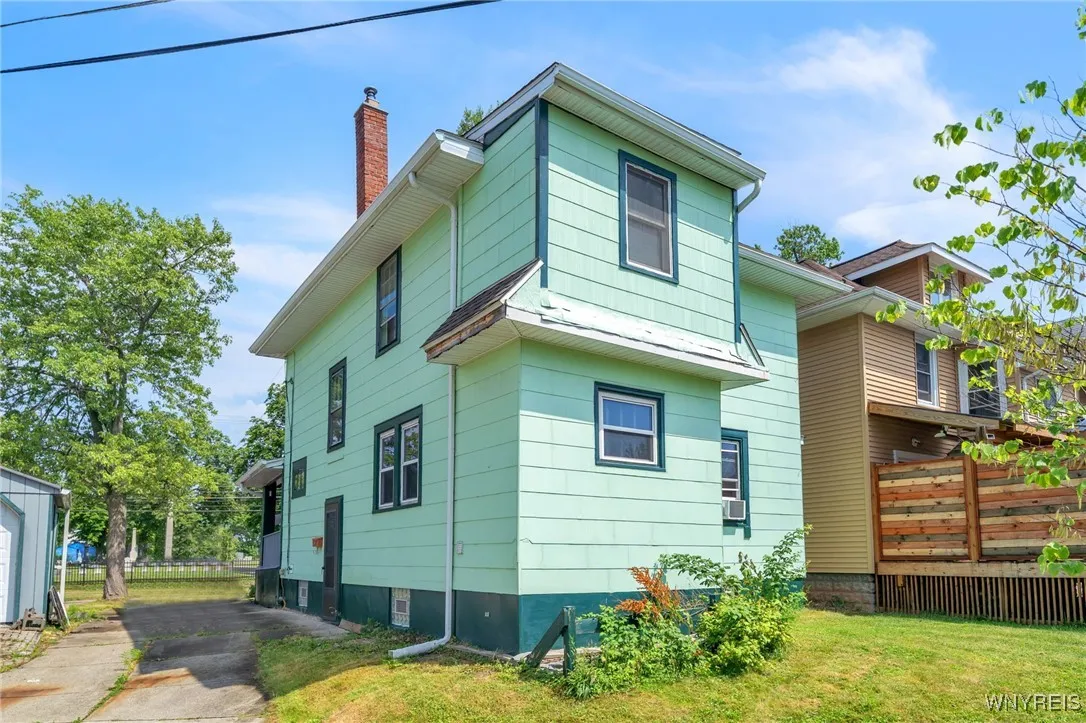 484 Main Street, Tonawanda, New York 14150, Tonawanda, New York 14150, 3 Bedrooms Bedrooms, 7 Rooms Rooms,1 BathroomBathrooms,Residential,For Sale,484 Main Street, Tonawanda, New York 14150,B1620786