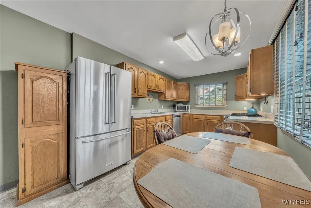 484 Main Street, Tonawanda, New York 14150, Tonawanda, New York 14150, 3 Bedrooms Bedrooms, 7 Rooms Rooms,1 BathroomBathrooms,Residential,For Sale,484 Main Street, Tonawanda, New York 14150,B1620786