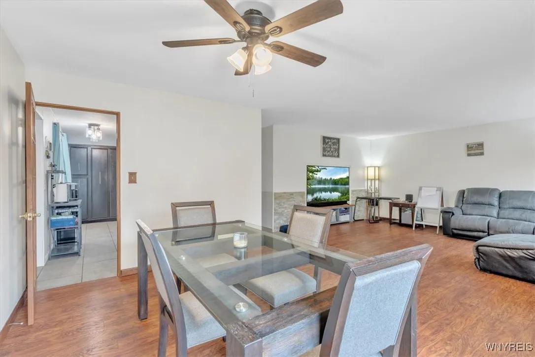 108 Susan Drive, Cheektowaga, New York 14043, Cheektowaga, New York 14043, 3 Bedrooms Bedrooms, 7 Rooms Rooms,1 BathroomBathrooms,Residential,Closed,108 Susan Drive, Cheektowaga, New York 14043,0,B1621627