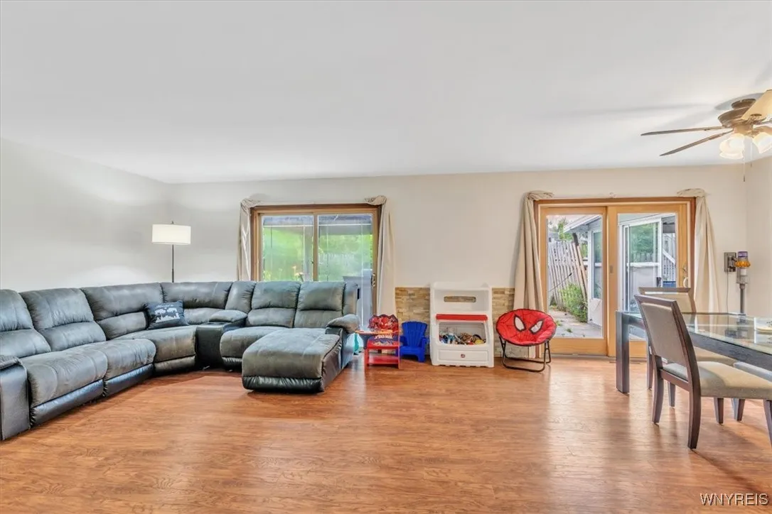 108 Susan Drive, Cheektowaga, New York 14043, Cheektowaga, New York 14043, 3 Bedrooms Bedrooms, 7 Rooms Rooms,1 BathroomBathrooms,Residential,Closed,108 Susan Drive, Cheektowaga, New York 14043,0,B1621627