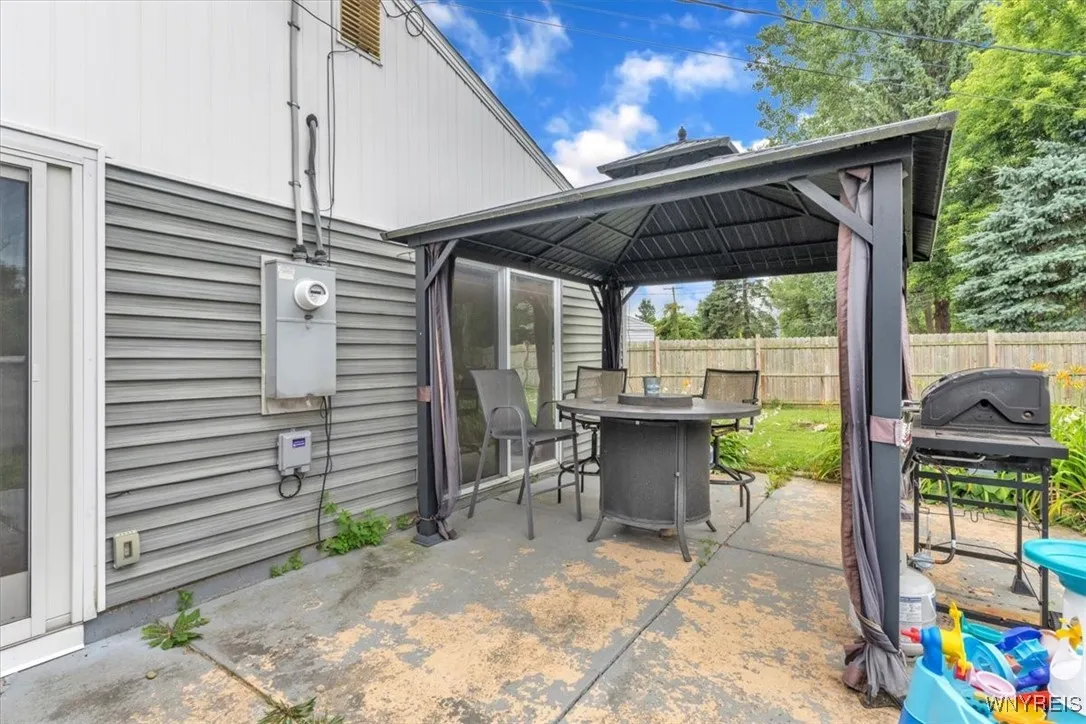 108 Susan Drive, Cheektowaga, New York 14043, Cheektowaga, New York 14043, 3 Bedrooms Bedrooms, 7 Rooms Rooms,1 BathroomBathrooms,Residential,Closed,108 Susan Drive, Cheektowaga, New York 14043,0,B1621627