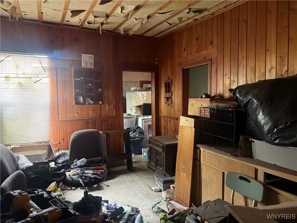 11 Minton Street, Buffalo, New York 14210, Buffalo, New York 14210, 2 Bedrooms Bedrooms, 5 Rooms Rooms,1 BathroomBathrooms,Residential,For Sale,11 Minton Street, Buffalo, New York 14210,B1622767