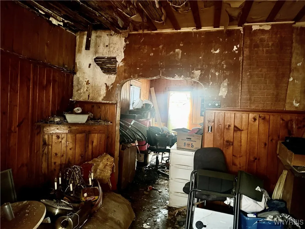 11 Minton Street, Buffalo, New York 14210, Buffalo, New York 14210, 2 Bedrooms Bedrooms, 5 Rooms Rooms,1 BathroomBathrooms,Residential,For Sale,11 Minton Street, Buffalo, New York 14210,B1622767