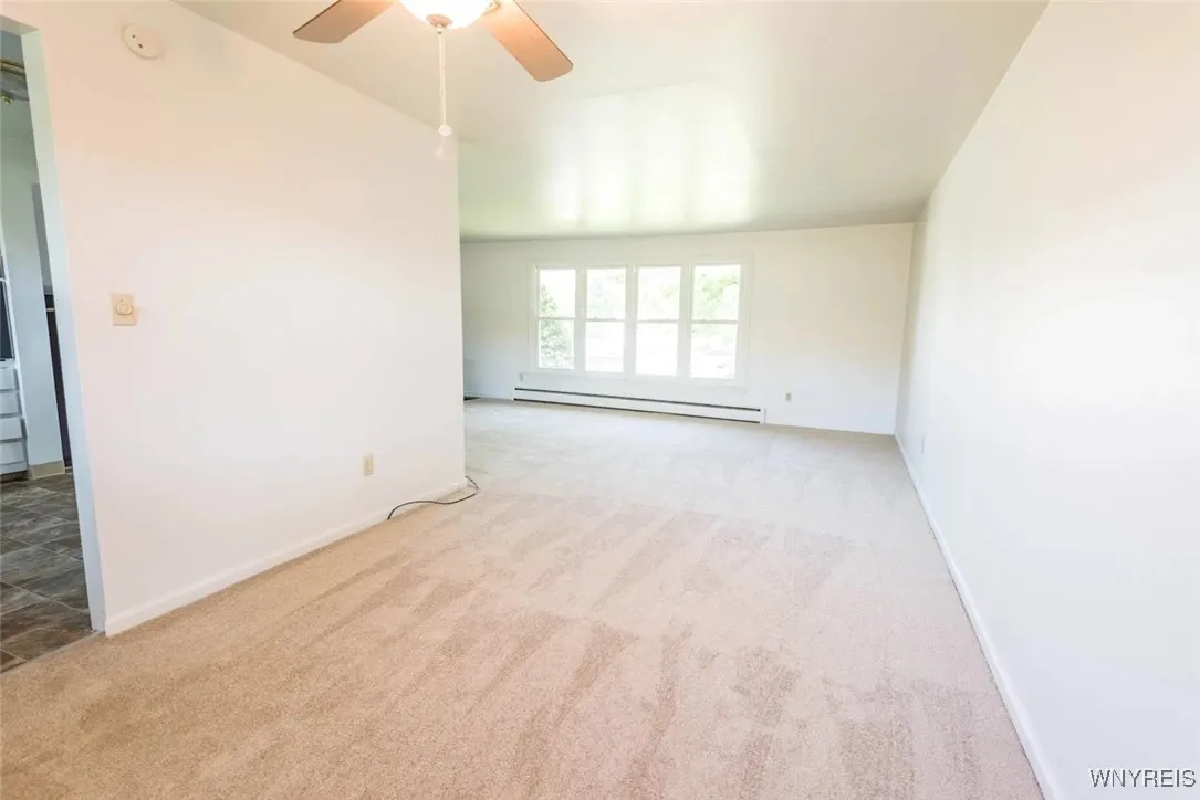 40 Dalewood, Amherst, New York 14228, Amherst, New York 14228, 3 Bedrooms Bedrooms, 4 Rooms Rooms,1 BathroomBathrooms,Residential Lease,For Rent,40 Dalewood, Amherst, New York 14228,B1622741