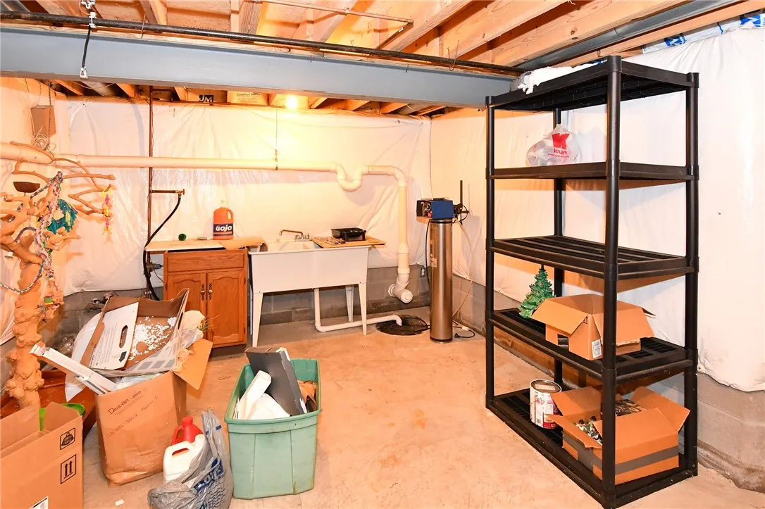 3320 Retsof Road, York, New York 14533, York, New York 14533, 3 Bedrooms Bedrooms, 7 Rooms Rooms,2 BathroomsBathrooms,Residential,Closed,3320 Retsof Road, York, New York 14533,0,R1622777