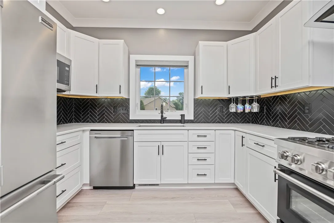 581 Whistlers Cove Lane, Greece, New York 14612, Greece, New York 14612, 3 Bedrooms Bedrooms, 6 Rooms Rooms,2 BathroomsBathrooms,Residential,Closed,581 Whistlers Cove Lane, Greece, New York 14612,0,R1622505