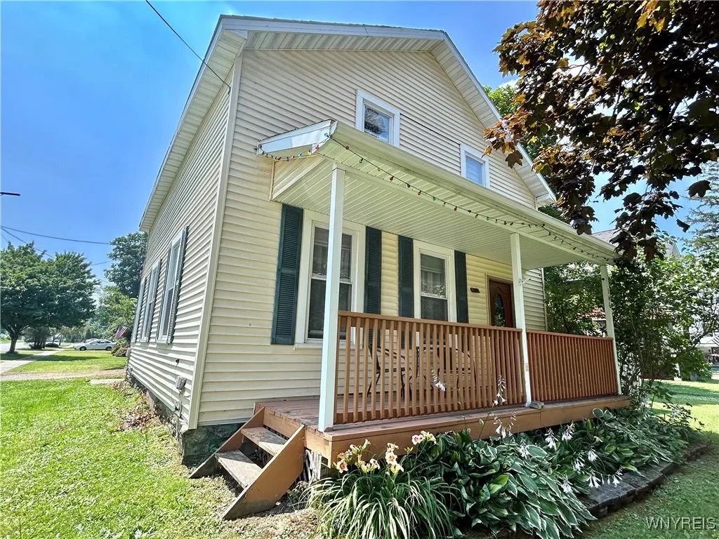 146 East Main Street, Arcade, New York 14009, Arcade, New York 14009, 3 Bedrooms Bedrooms, 5 Rooms Rooms,2 BathroomsBathrooms,Residential,Closed,146 East Main Street, Arcade, New York 14009,0,B1622795