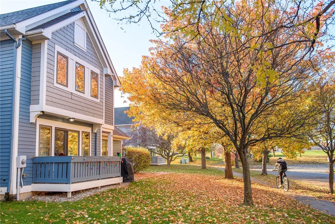 14 Riverferry Way, Rochester, New York 14608, Rochester, New York 14608, 2 Bedrooms Bedrooms, 5 Rooms Rooms,1 BathroomBathrooms,Residential Lease,For Rent,14 Riverferry Way, Rochester, New York 14608,R1622817