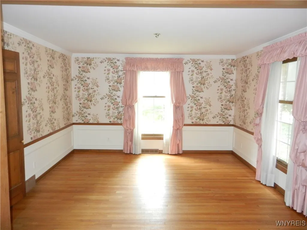 216 Roycroft Circle, Aurora, New York 14052, Aurora, New York 14052, 4 Bedrooms Bedrooms, 12 Rooms Rooms,2 BathroomsBathrooms,Residential,Closed,216 Roycroft Circle, Aurora, New York 14052,0,B1622492